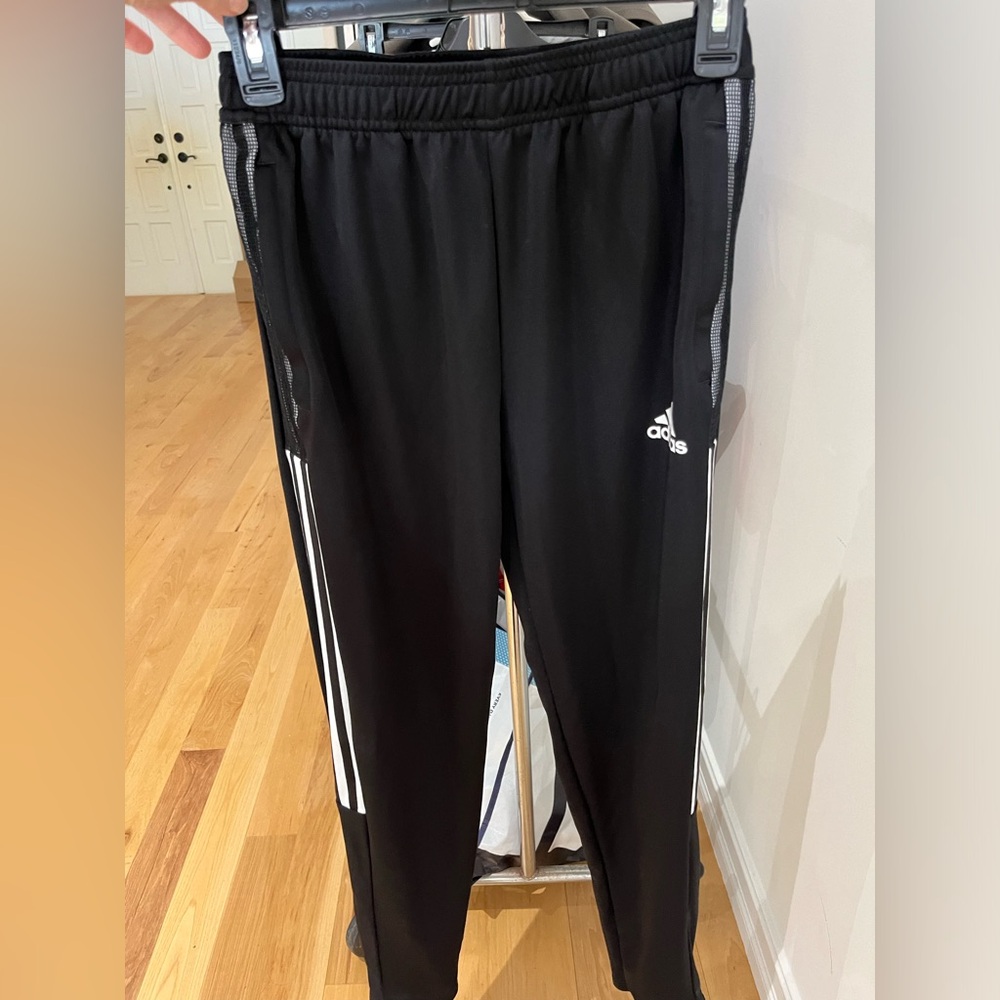 Selling like new Adidas boys joggers size 13/14 RN#883387 CA#40312